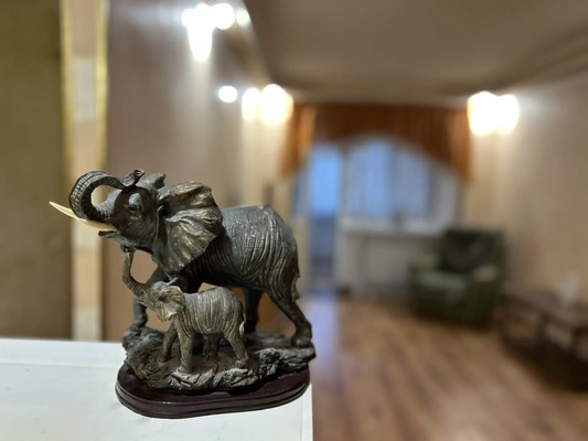 Продам двухкомнатную (2-комн.) квартиру, Кирова пр-кт, 82, Симферополь г