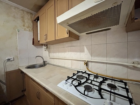 Продам двухкомнатную (2-комн.) квартиру, Кирова пр-кт, 82, Симферополь г