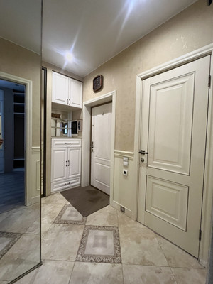 Сдам многокомнатную квартиру, 2-я Изумрудная ул, 9к3, Троицк г