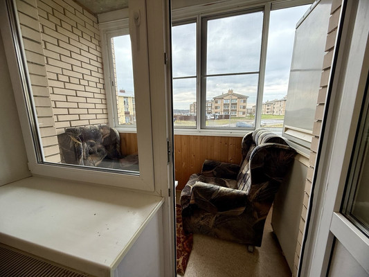 Продам трехкомнатную (3-комн.) квартиру, Десятинная ул, 11, Зверево д