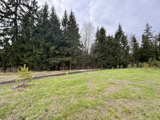 Продам трехкомнатную (3-комн.) квартиру, Десятинная ул, 11, Зверево д