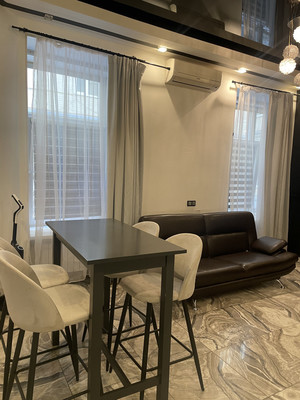 Сдам двухкомнатную (2-комн.) квартиру, Дмитровка Б. ул, 7/5, Москва г