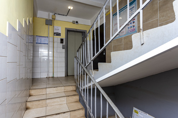 Продам однокомнатную (1-комн.) квартиру, Кленовый б-р, 4, Москва г