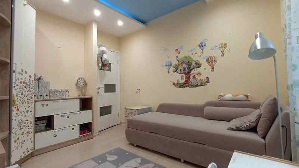 Продам трехкомнатную (3-комн.) квартиру, Карамзина ул, 25, Новороссийск г