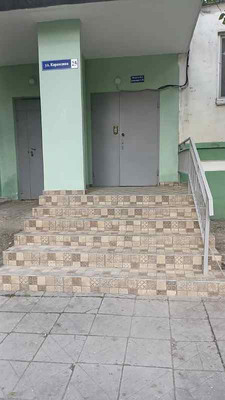 Продам трехкомнатную (3-комн.) квартиру, Карамзина ул, 25, Новороссийск г