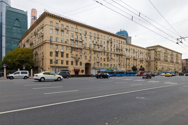 Продам коммерческое помещение 379,4 м2, Кутузовский пр-кт, 24, Москва г