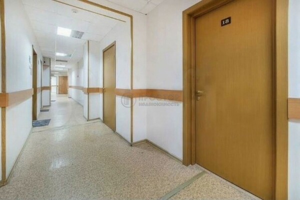 Продам коммерческое помещение 615,4 м2, Мичуринский пр-кт, 9к4, Москва г