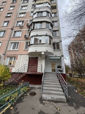 Продам коммерческое помещение 615,4 м2, Мичуринский пр-кт, 9к4, Москва г