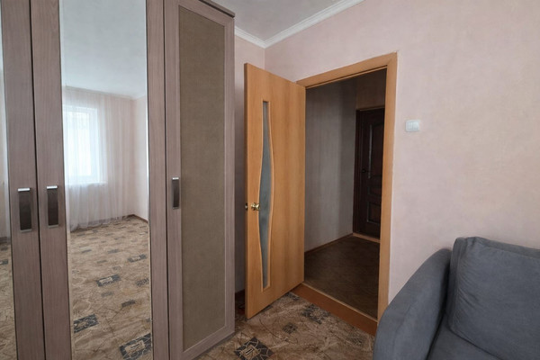 Продам однокомнатную (1-комн.) квартиру, Нахимовская ул, 37, Находка г