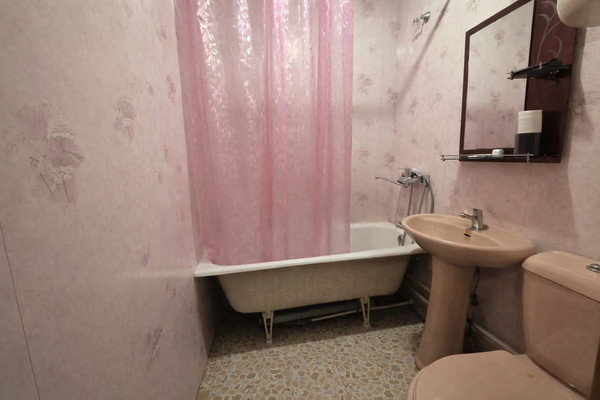 Продам однокомнатную (1-комн.) квартиру, Нахимовская ул, 37, Находка г