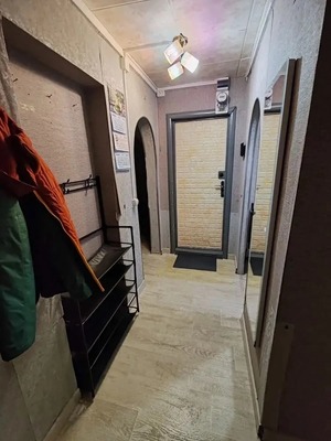 Продам двухкомнатную (2-комн.) квартиру, Ленина ул, 81, Ханты-Мансийск г