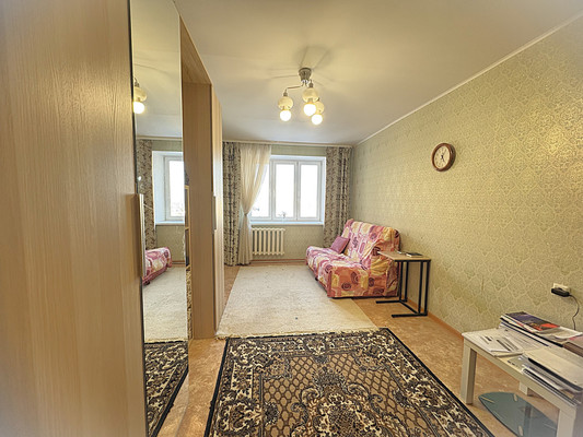 Продам однокомнатную (1-комн.) квартиру, Летчиков ул, 9, Уфа г