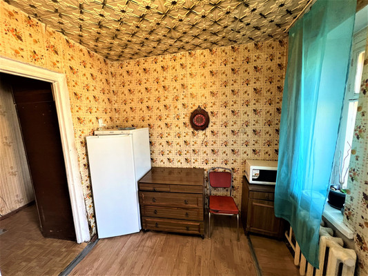 Продам однокомнатную (1-комн.) квартиру, Тельмана ул, 90, Брянск г