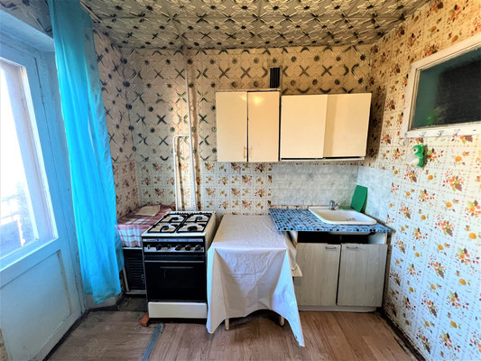 Продам однокомнатную (1-комн.) квартиру, Тельмана ул, 90, Брянск г