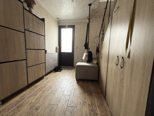 Продам двухкомнатную (2-комн.) квартиру, Розы Люксембург ул, 77, Армавир г