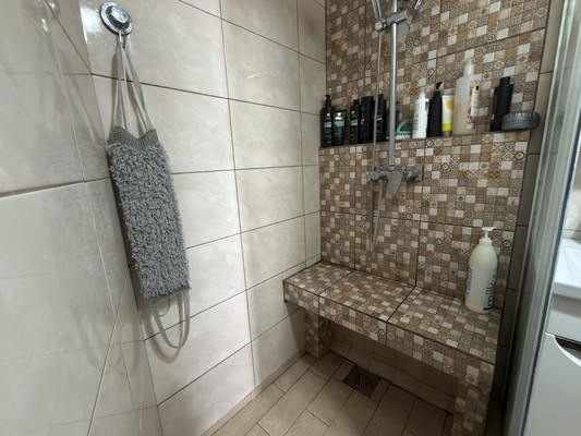 Продам двухкомнатную (2-комн.) квартиру, Розы Люксембург ул, 77, Армавир г