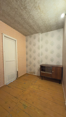 Продам двухкомнатную (2-комн.) квартиру, Комсомольская ул, 23а, Октябрьский г