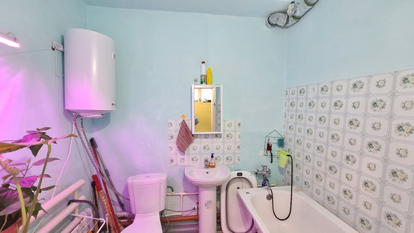 Продам двухкомнатную (2-комн.) квартиру, Школьная ул, 4, Тоболово с