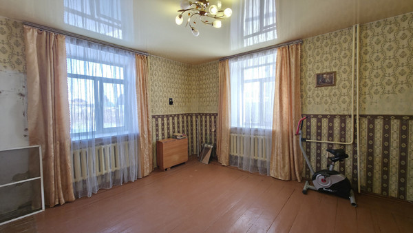 Продам трехкомнатную (3-комн.) квартиру, Красина ул, 22, Ишим г