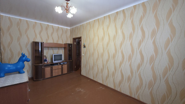 Продам трехкомнатную (3-комн.) квартиру, Красина ул, 22, Ишим г