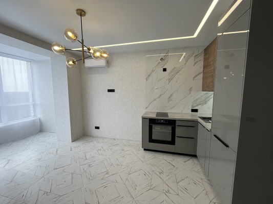 Продам двухкомнатную (2-комн.) квартиру, Нагорная 6-я ул, 15г/10, Барнаул г