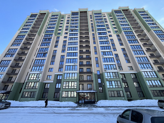 Продам двухкомнатную (2-комн.) квартиру, Нагорная 6-я ул, 15г/10, Барнаул г