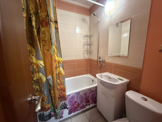 Продам однокомнатную (1-комн.) квартиру, Ольховская ул, 4, Пермь г