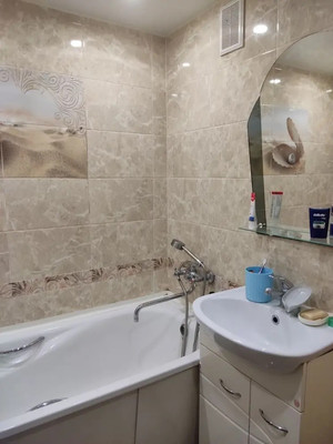 Продам трехкомнатную (3-комн.) квартиру, Хлебозаводская ул, 9, Казань г