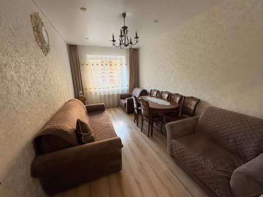 Продам двухкомнатную (2-комн.) квартиру, Свободы (Мирный мкр.) ул, 3, Мирный п