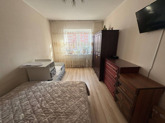 Продам двухкомнатную (2-комн.) квартиру, Свободы (Мирный мкр.) ул, 3, Мирный п