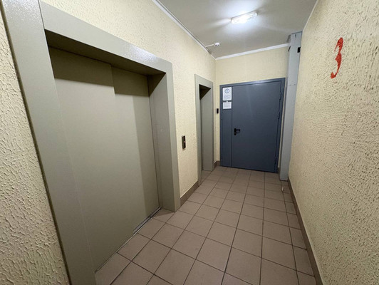 Продам двухкомнатную (2-комн.) квартиру, Свободы (Мирный мкр.) ул, 3, Мирный п