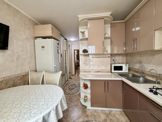 Продам однокомнатную (1-комн.) квартиру, Бела Куна ул, 3, Симферополь г