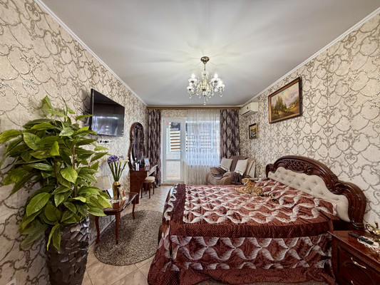 Продам однокомнатную (1-комн.) квартиру, Бела Куна ул, 3, Симферополь г