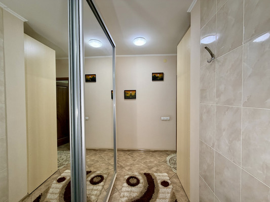 Продам однокомнатную (1-комн.) квартиру, Бела Куна ул, 3, Симферополь г