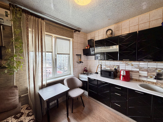 Продам однокомнатную (1-комн.) квартиру, Бела Куна ул, 9, Симферополь г