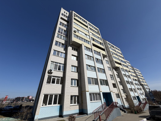 Продам трехкомнатную (3-комн.) квартиру, Андрея Галицина ул, 3, Путевка п