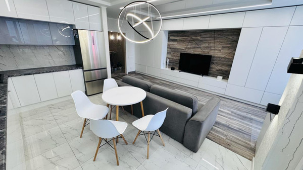 Продам трехкомнатную (3-комн.) квартиру, Аметьевская магистраль ул, 16к1, Казань г