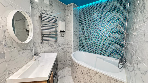 Продам трехкомнатную (3-комн.) квартиру, Аметьевская магистраль ул, 16к1, Казань г