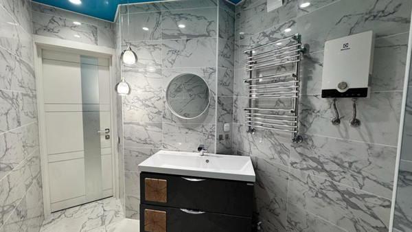 Продам трехкомнатную (3-комн.) квартиру, Аметьевская магистраль ул, 16к1, Казань г