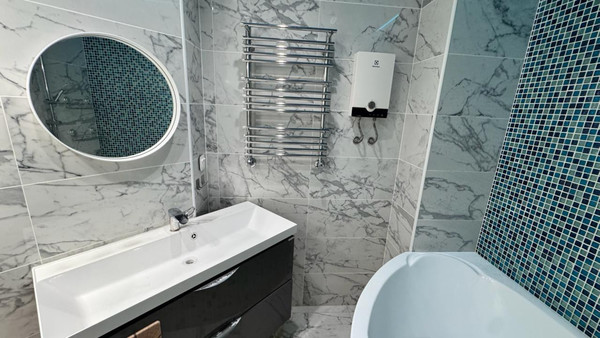 Продам трехкомнатную (3-комн.) квартиру, Аметьевская магистраль ул, 16к1, Казань г