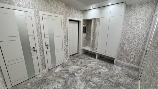 Продам трехкомнатную (3-комн.) квартиру, Аметьевская магистраль ул, 16к1, Казань г