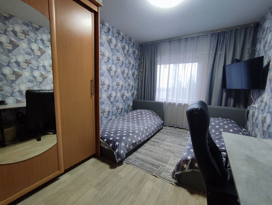 Продам двухкомнатную (2-комн.) квартиру, Надежды ул, 6, Костомукша г