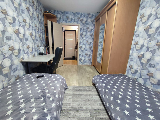 Продам двухкомнатную (2-комн.) квартиру, Надежды ул, 6, Костомукша г