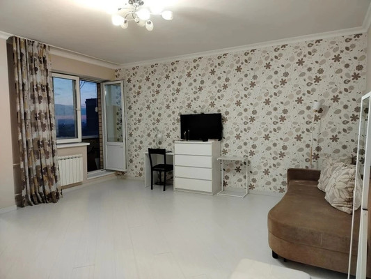 Продам трехкомнатную (3-комн.) квартиру, Октябрьский пр-кт, 18к3, Люберцы г