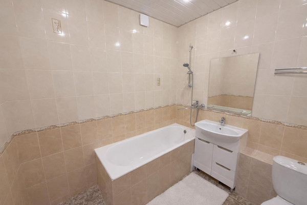 Продам трехкомнатную (3-комн.) квартиру, Волкова ул, 68, Йошкар-Ола г