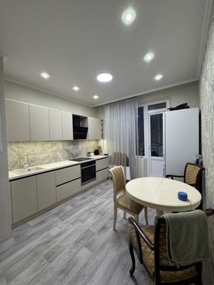 Продам трехкомнатную (3-комн.) квартиру, Жданова ул, 21кБ, Ростов-на-Дону г