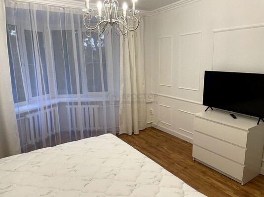 Продам двухкомнатную (2-комн.) квартиру, Краснопрудная ул, 1, Москва г