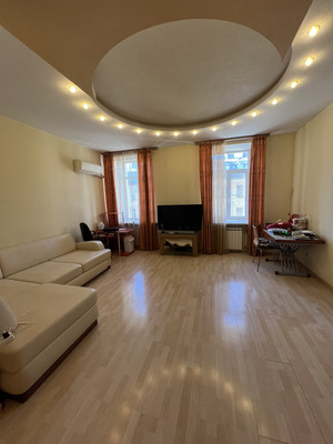 Продам двухкомнатную (2-комн.) квартиру, Лиговский пр-кт, 87В, Санкт-Петербург г