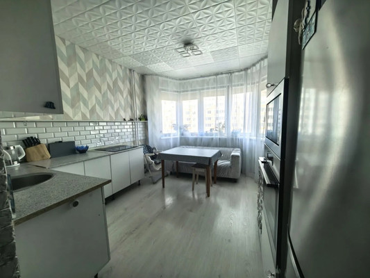 Продам двухкомнатную (2-комн.) квартиру, Северный (Купелинка мкр) кв-л, 15, Сапроново д