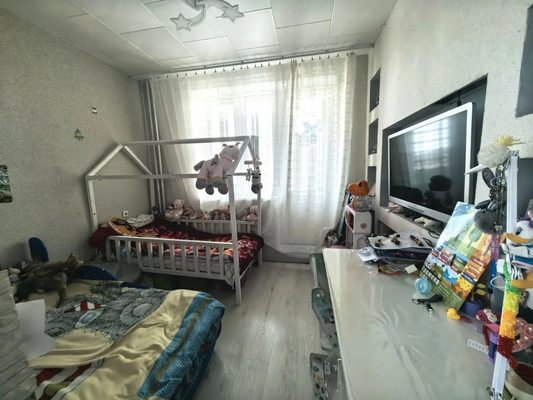 Продам двухкомнатную (2-комн.) квартиру, Северный (Купелинка мкр) кв-л, 15, Сапроново д